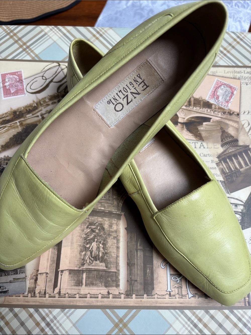 Enzo Angiolini Liberty Flats 8.5 M Vibrant Lime Green
